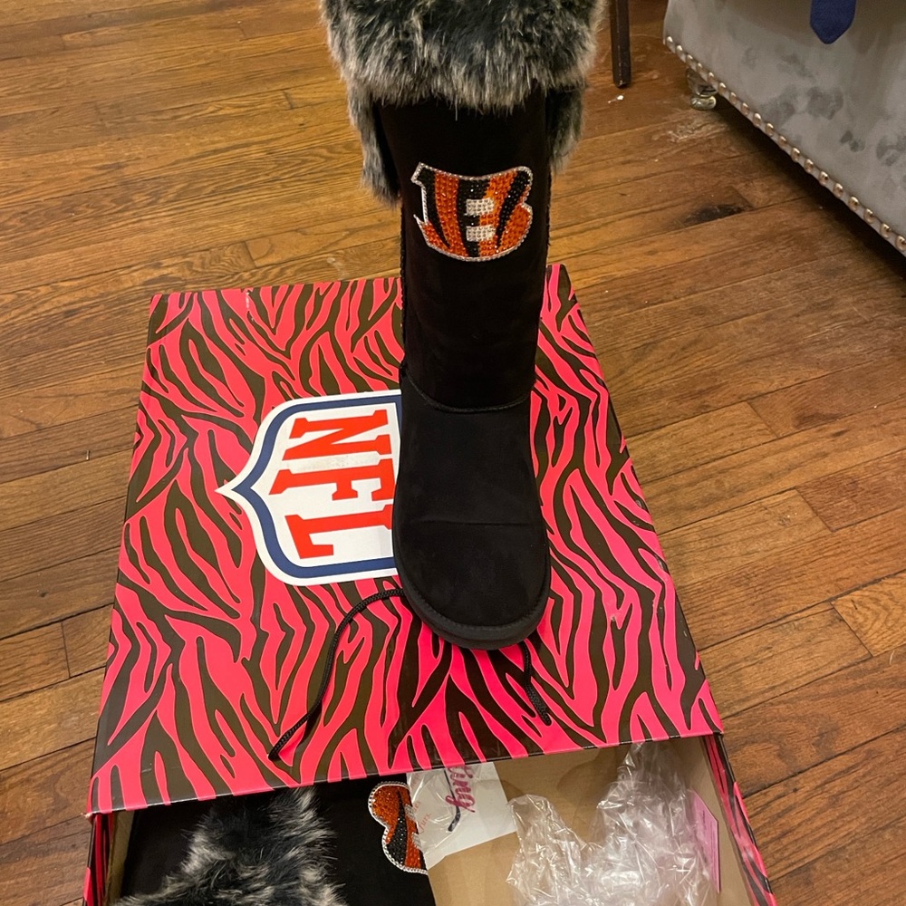 UGG Black and Orange Winter Boots